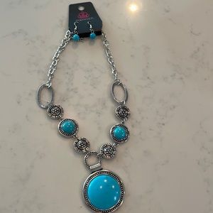 Necklace and earring set